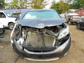 594-01305 Info-gps-tv Screen Mounted Center Dash Player Fits 11-14 Sienna 8300739