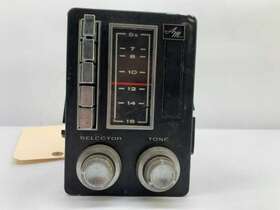 638.am1i73 American Motors 1968 Amc Rebel Radio Receiver Player