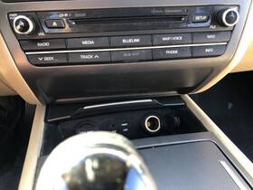 96560b1570 Hyundai 2015 Genesis Radio Receiver Player Lexicon Am Fm Cd Nav Sat Sedan 896409
