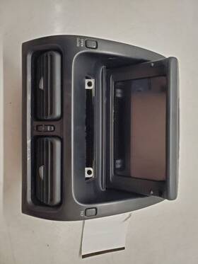 86111-53030 Lexus Is300 Info-gps-tv Screen Display Unit 2002-2005
