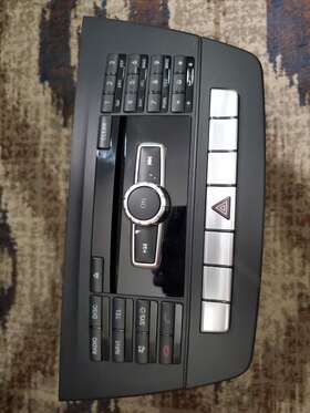 2049003411 Mercedes-benz 2013 C300 Radio Receiver Am Fm Stereo Cd Player Comand 687623