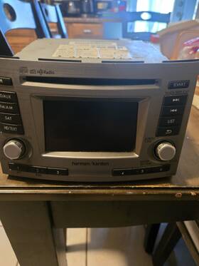 A22e1pzn2cr0000 Subaru 13 Am/fm Cd Player Oe # 86201aj65
