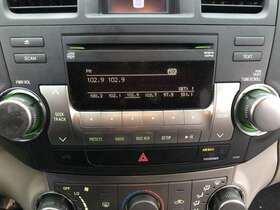 861200e370c0 Toyota 2011-2013 Highlander Radio Display Receiver Am Fm Cd Vin K