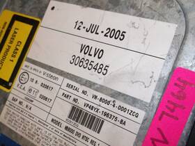 30635485 Volvo 2005 Xc90 Rear Entertainment Dvd Player Mb-8000 Mb8000 Oem