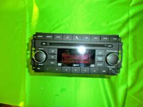7b0035183g Vw Genuine Oem 11-14 Routan Am-fm/6-disc/dvd/mp3/satellite/radio