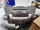 Toyota Highlander Oem 2011 2012 861200E370C0 Am Fm Radio Cd MP3 Player. Fixed Price $175.00.